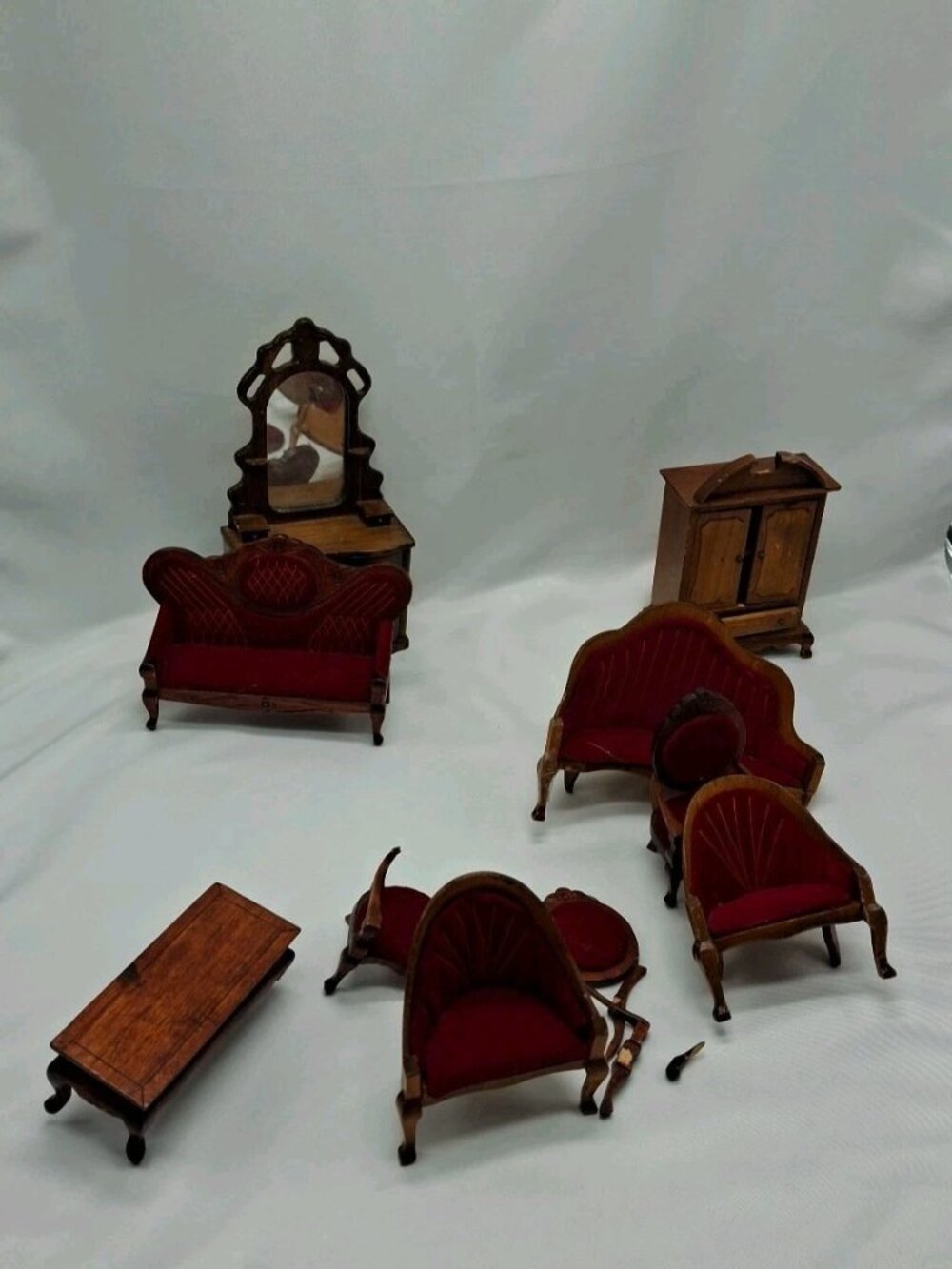 VTG Dollhouse Lot Wood Red Velvet Set Chairs  Dresser Table,  FOR PARTS!